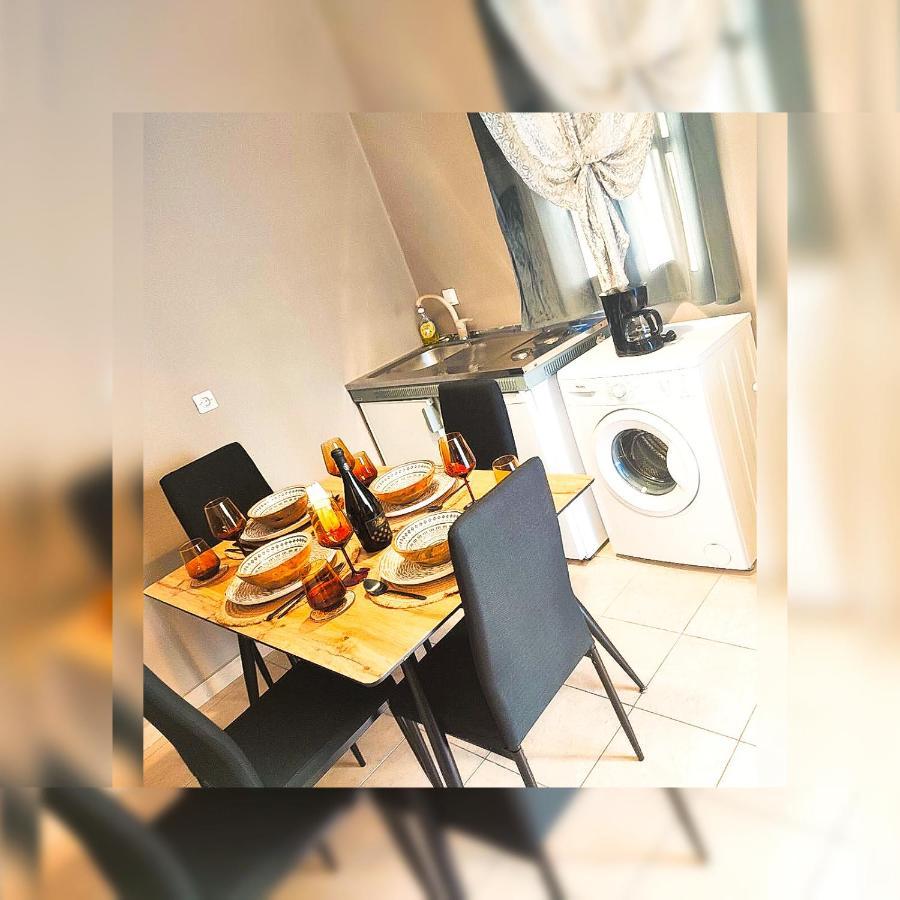 Le Stanze Del Tramonto Di Eleni Apartment ลิปเซ ภายนอก รูปภาพ